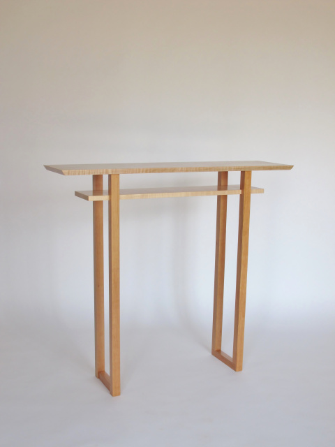 SMALL BAR TABLE