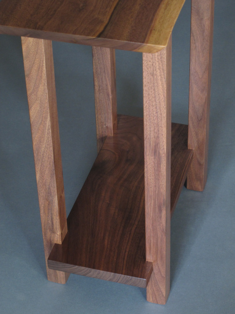 SIGNATURE END TABLE